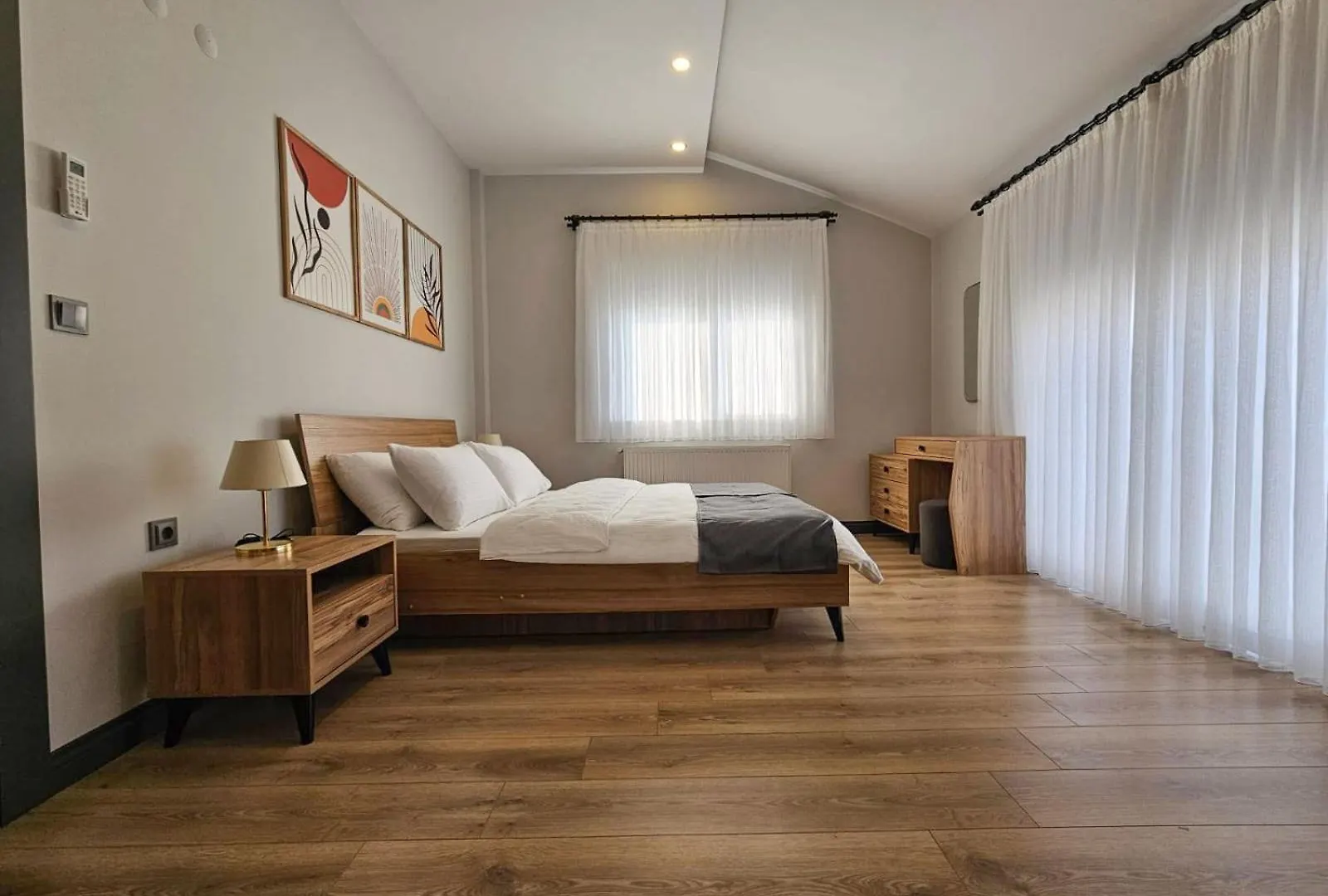 New Flat With Big Living Spaces 2-5 Near By Lara Beach 安塔利亚